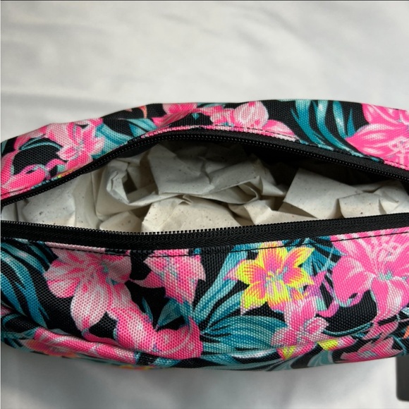Hurley Floral Print Cosmetic Bag - Picture 9 of 13